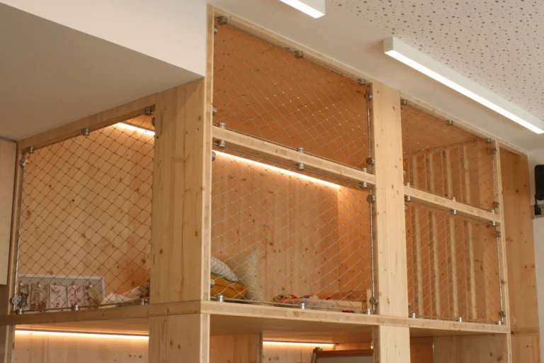 Mallas de acero inoxidable como sistema de protección y seguridad en escuelas mallas de acero inoxidable para protección