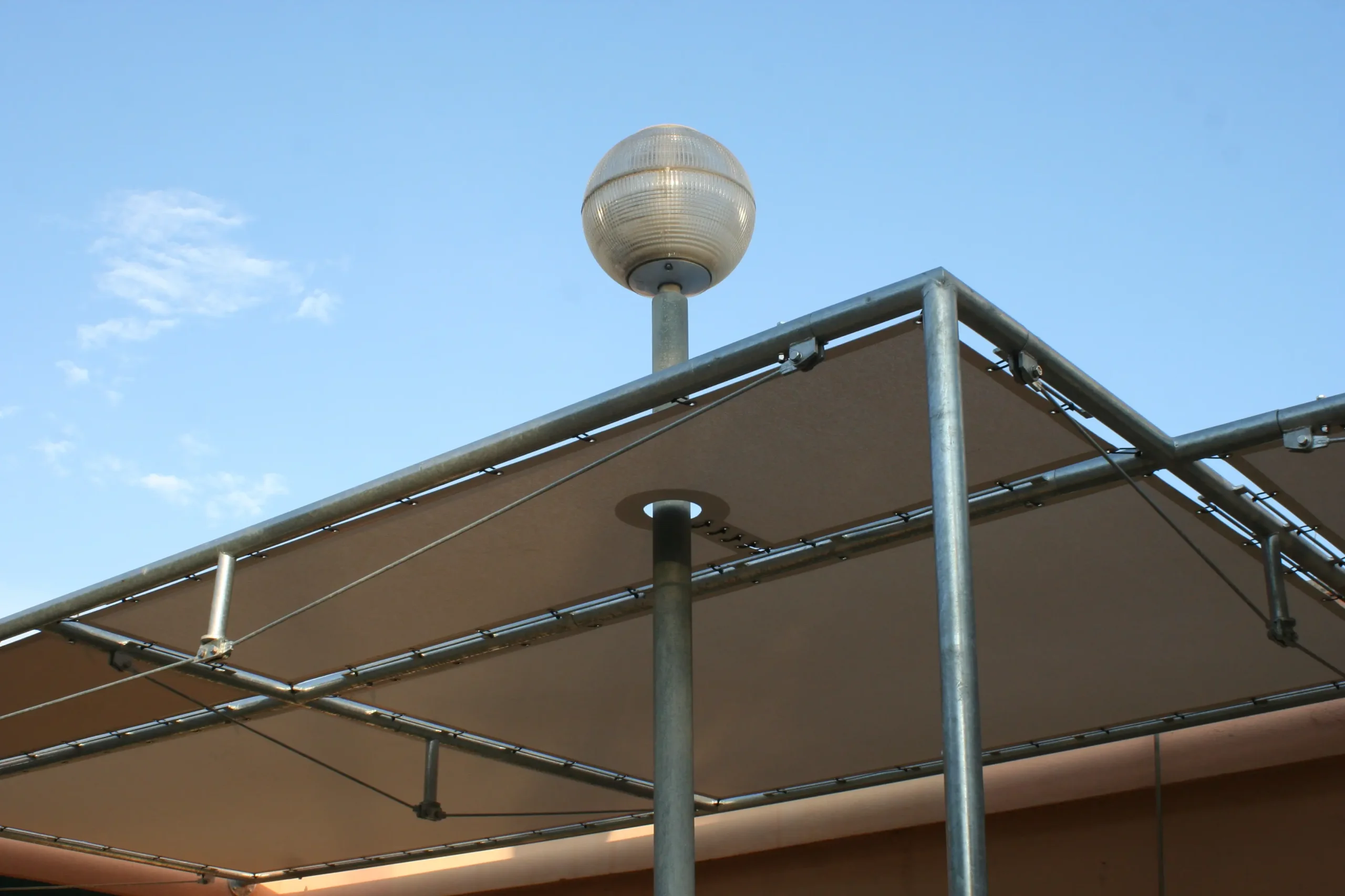 pérgola de acero galvanizado a medida