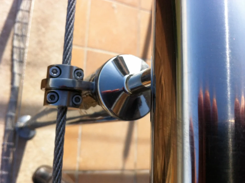 mallas de acero inoxidable con fijaciones resistentes