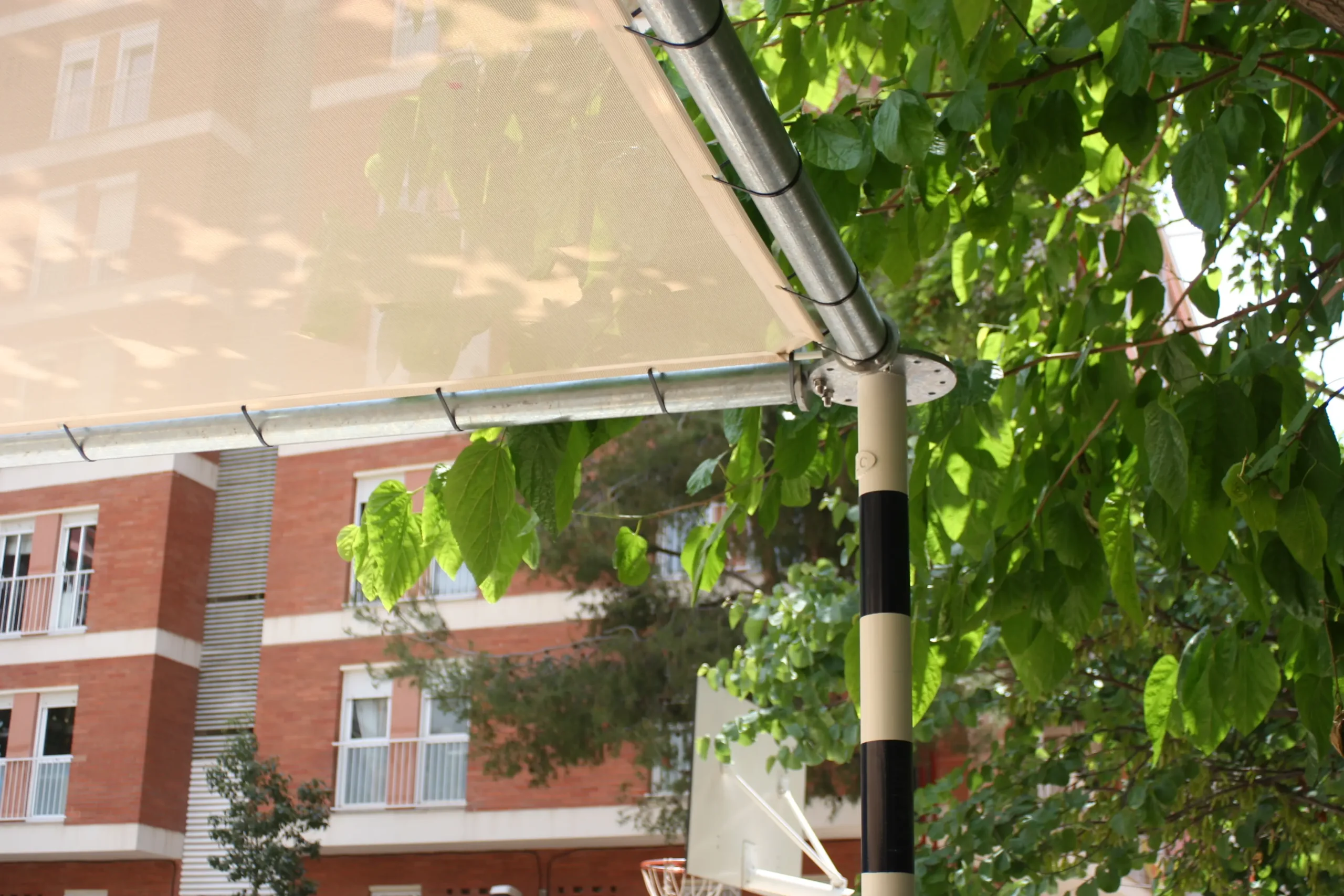 pérgola modular de acero