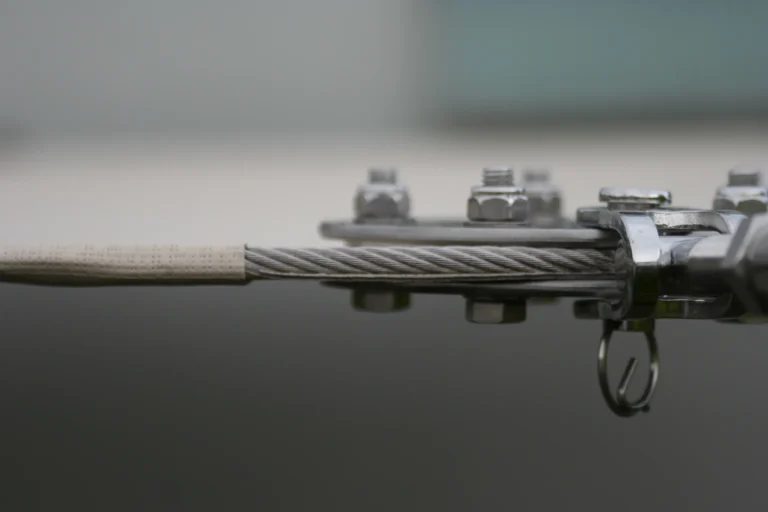 vela tensada reforzada con cable inox