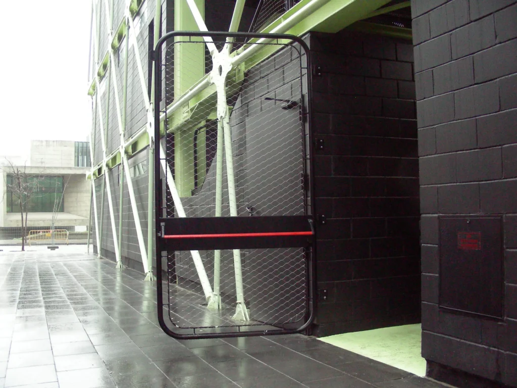 mallas de acero inoxidable en arquitectura moderna