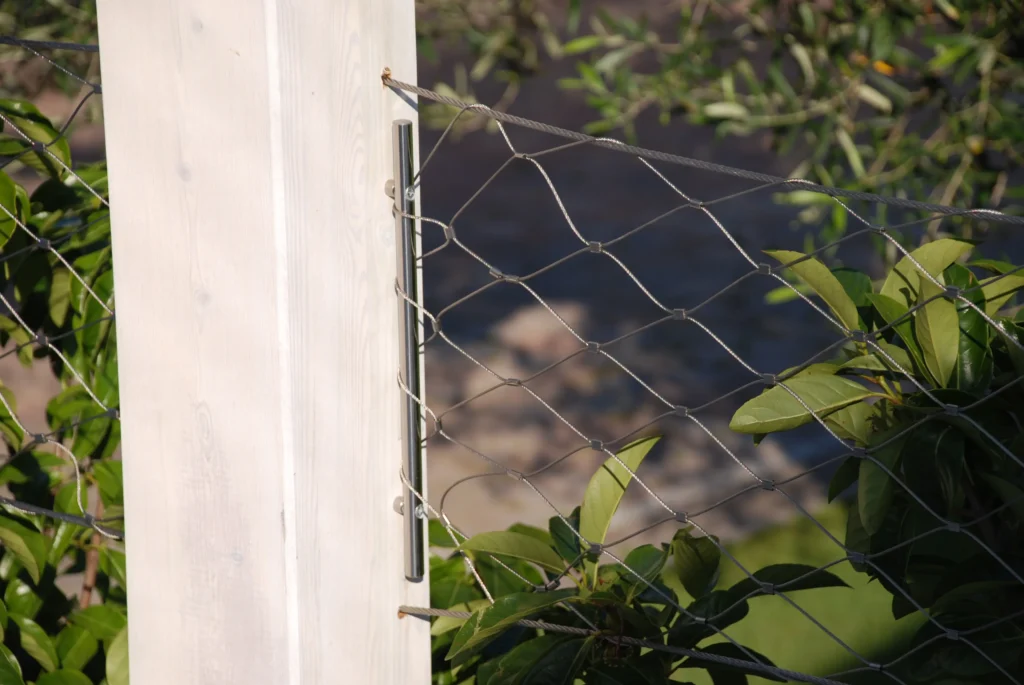 malla de acero inoxidable en jardines