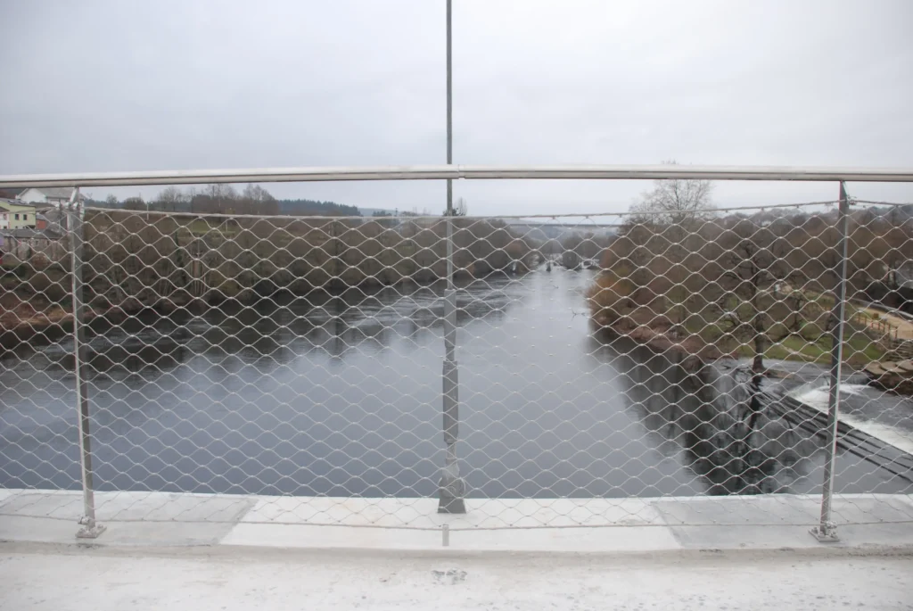malla de acero inoxidable para puentes