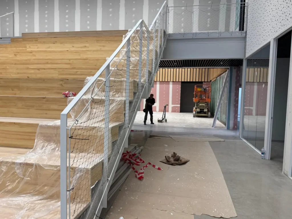 instalación de mallas inox en barandillas