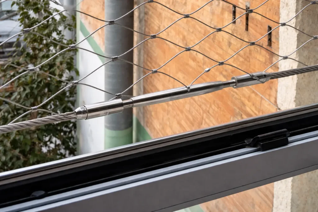 accesorios para mallas inox en marco de cable